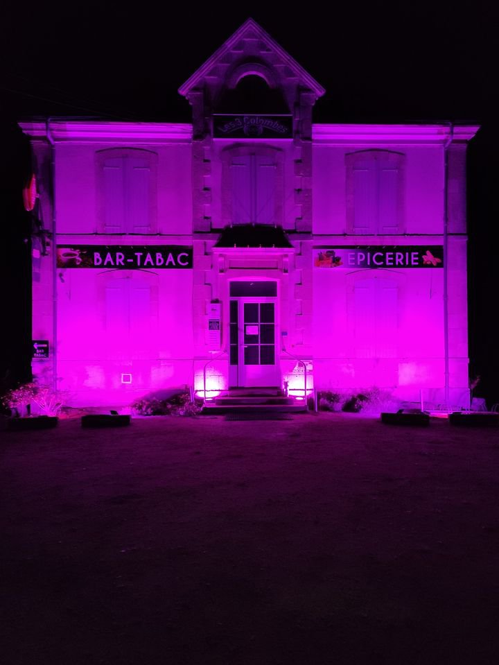 Les Trois Colombes Guilly